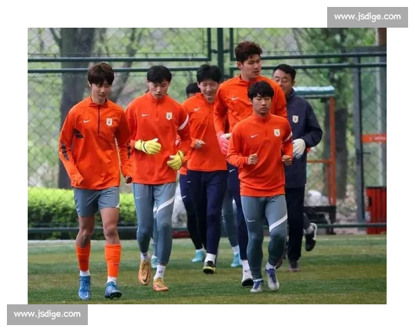 昔日巨星黯然神伤，金靴旁落谁能主宰中超射手榜