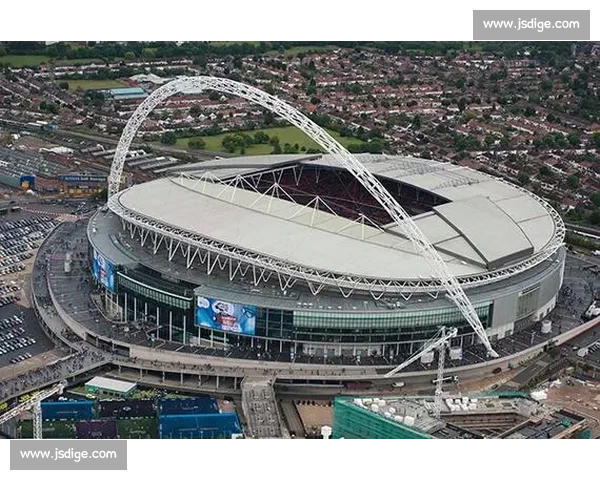 绿茵咆哮！橄榄球战术深度解析，谁才是真正的战术大师