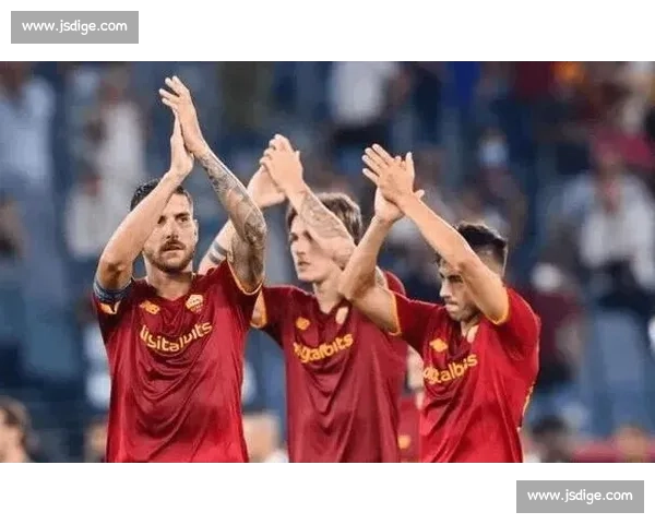 球迷呐喊震天响，意甲主场氛围依旧火爆